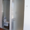 glass-toilet1